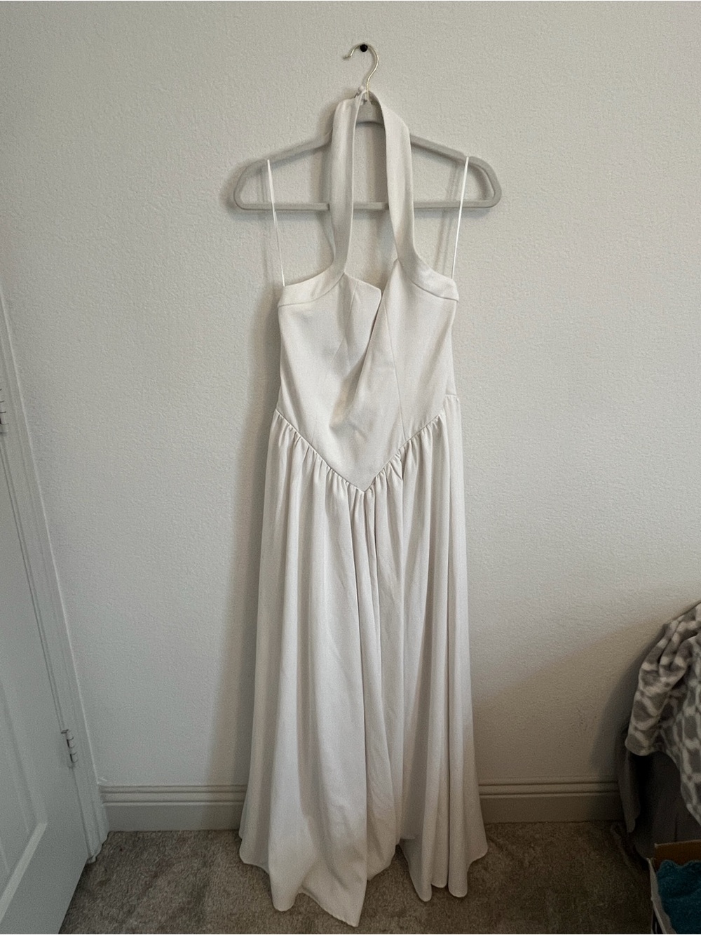Chic White Halter-Style Maxi Dress